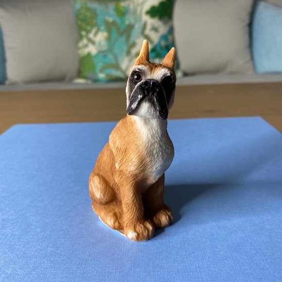 United Design Stone Critters Collection Sitting Boxer Sculpture Figurine - Picture 1 of 11